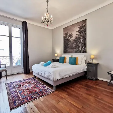 Le Gounod 25 By Guys Apartment *
